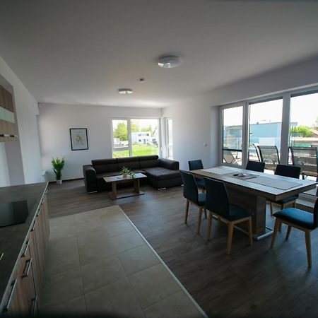 Ferienwohnung Zea Apartmanhaz Balatonfenyves Exterior foto