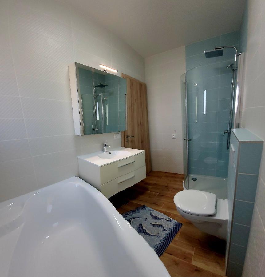 Ferienwohnung Zea Apartmanhaz Balatonfenyves Exterior foto