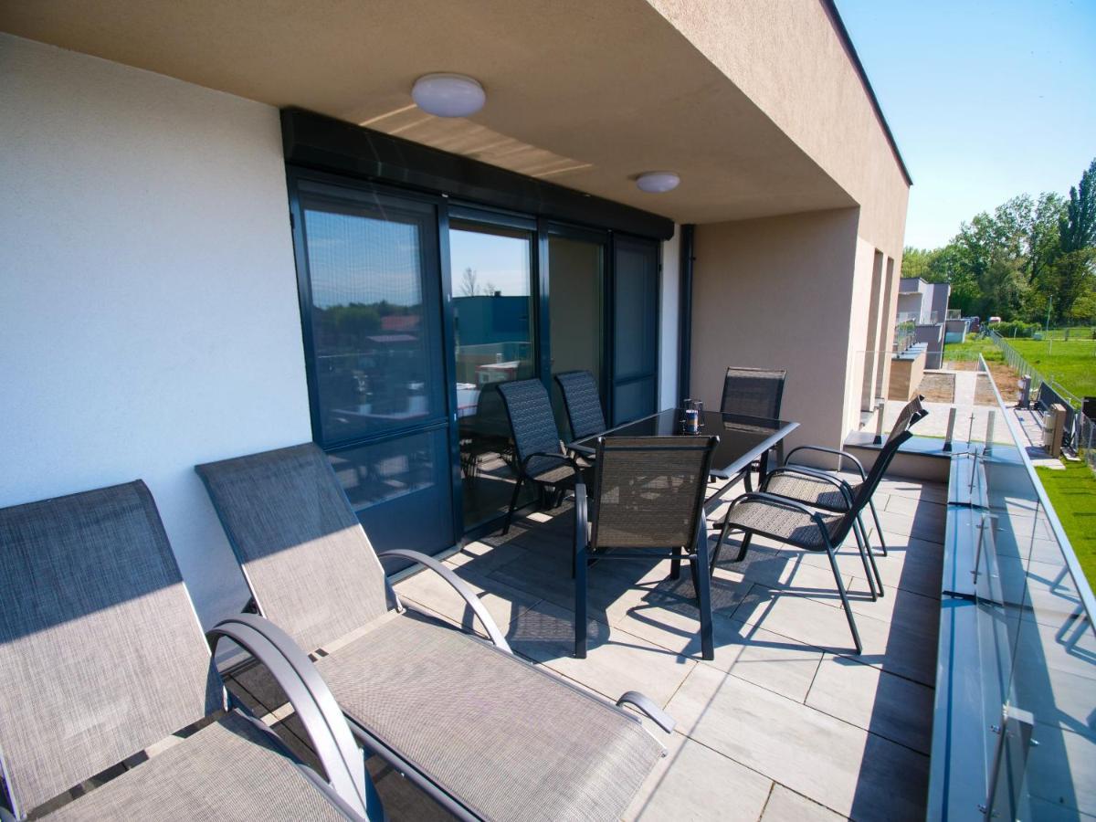 Ferienwohnung Zea Apartmanhaz Balatonfenyves Exterior foto