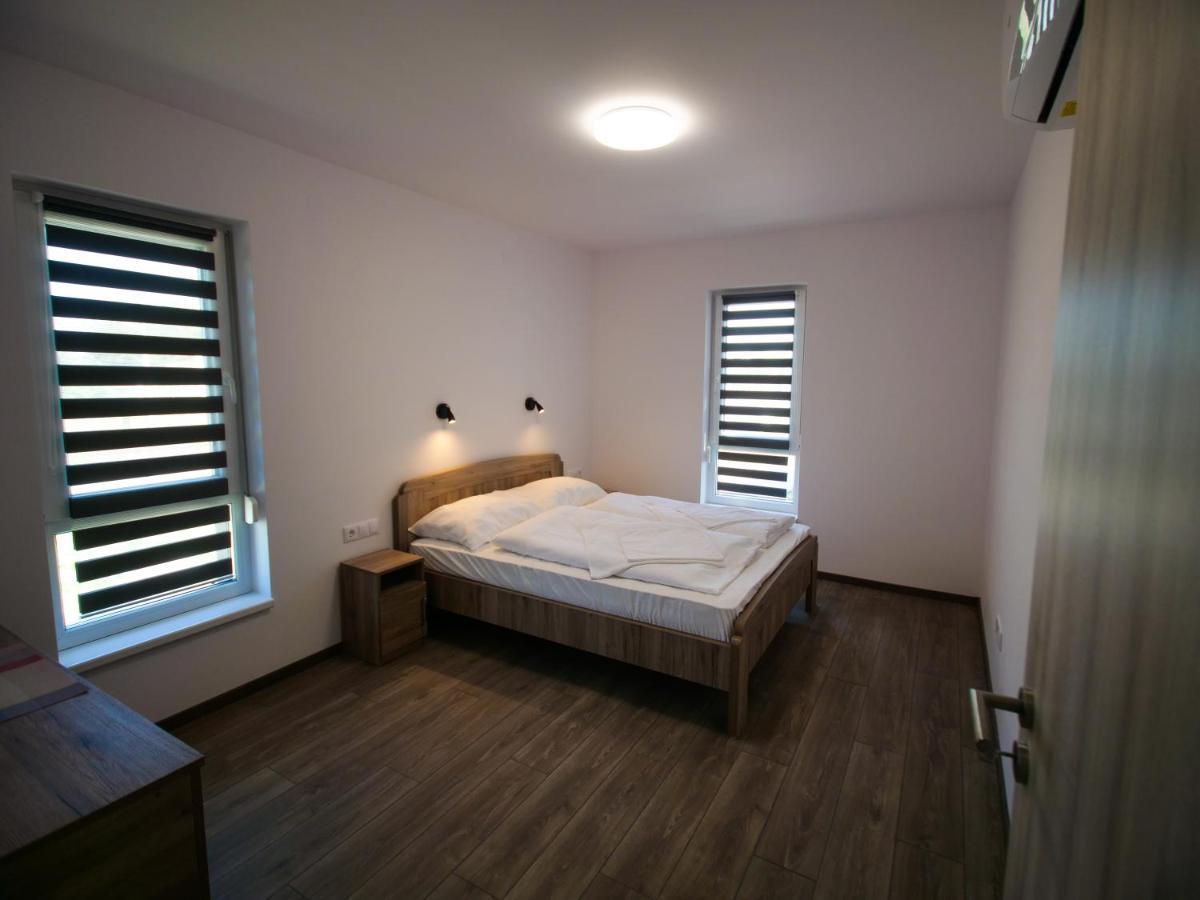 Ferienwohnung Zea Apartmanhaz Balatonfenyves Exterior foto