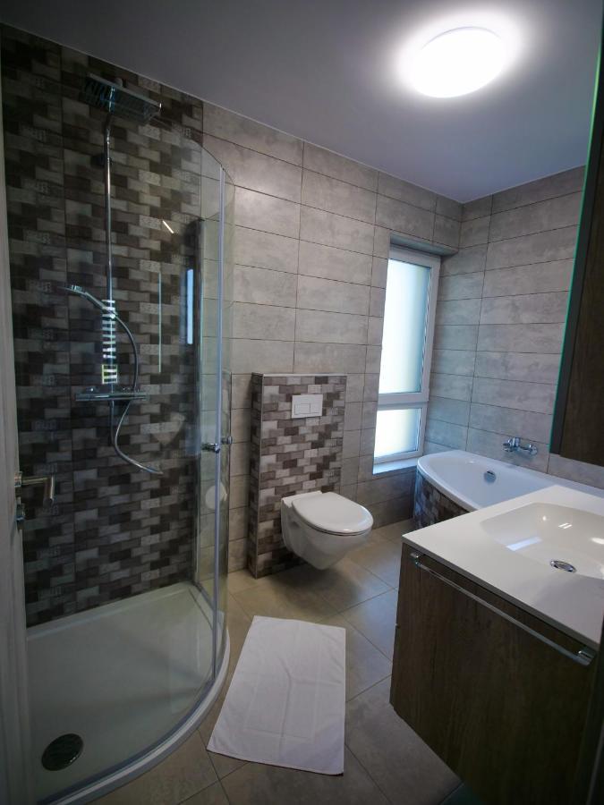 Ferienwohnung Zea Apartmanhaz Balatonfenyves Exterior foto
